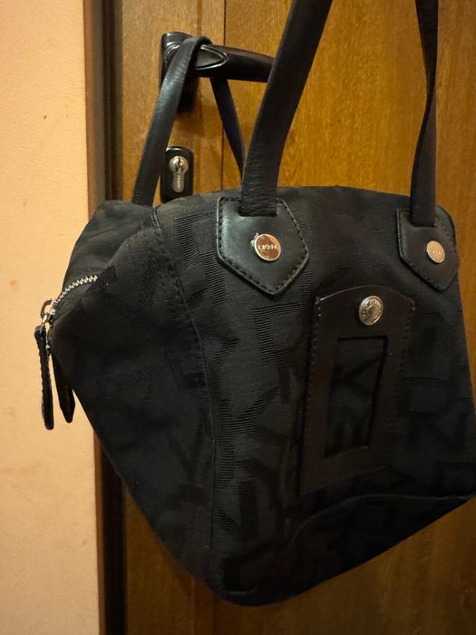 Дамска чанта DKNY