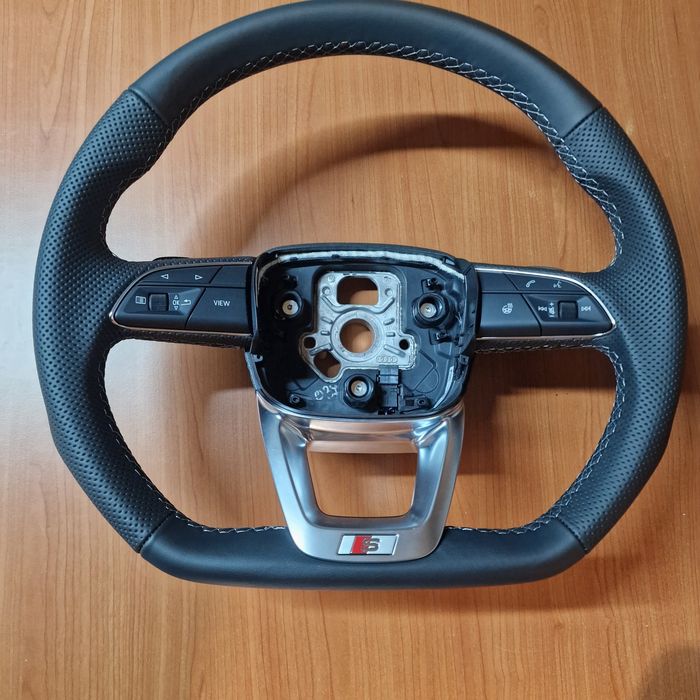 Volan  audi a4 a5 q5 s4 s5 sq5 RS nou s-line