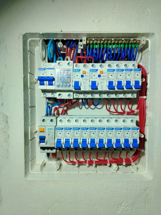 Ремонт Отделка домов и квартира в месте электрика +сантехника  !