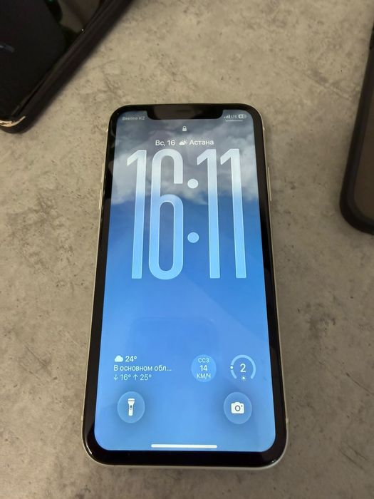 Iphone 11, Samsung galaxy S21FE, galaxy s10