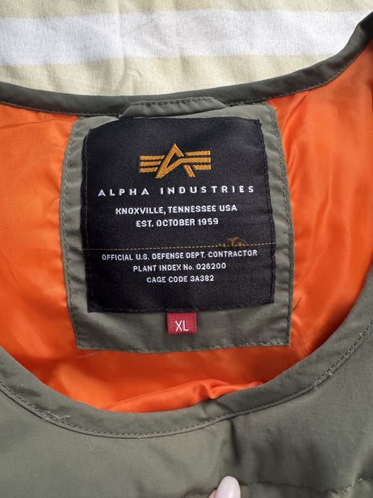 Елек Alpha Industries