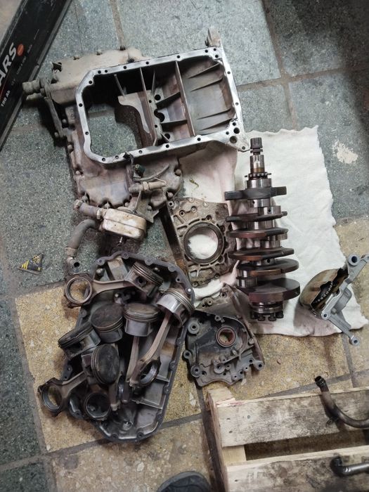 Запчасти ДВС Ауди