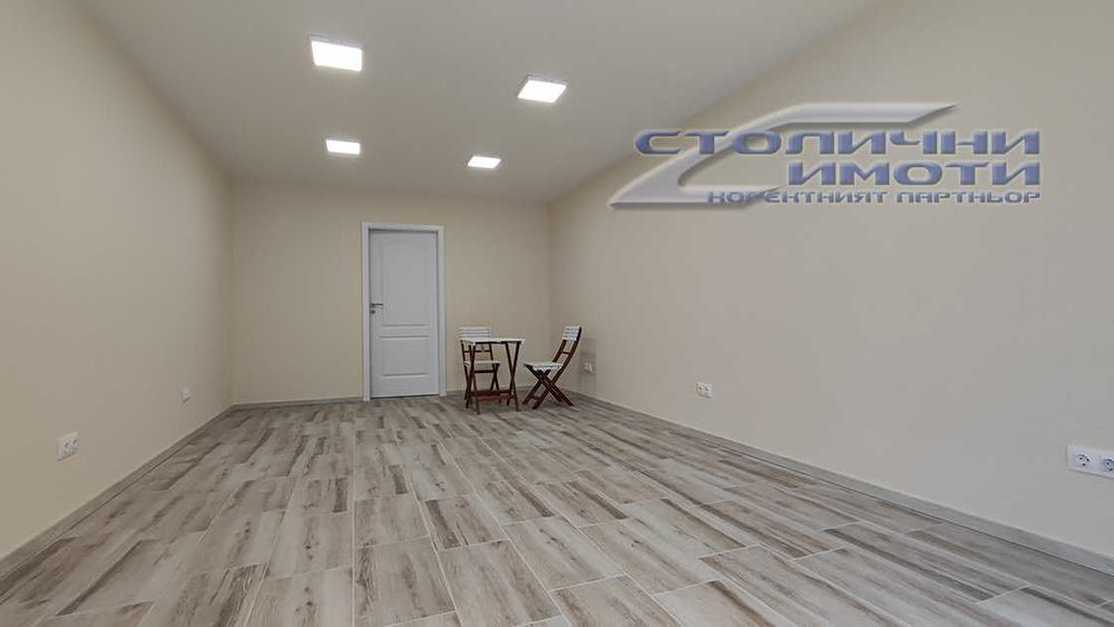 Дава се под наем Магазин в София, Център - 31 кв.м за 433.5 € - Снимка #1