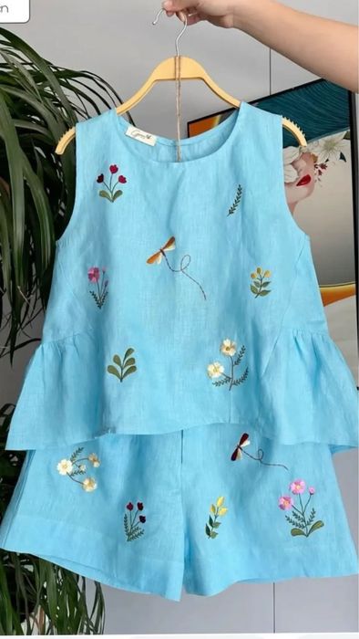 Вещи на девочку  2-7 лет