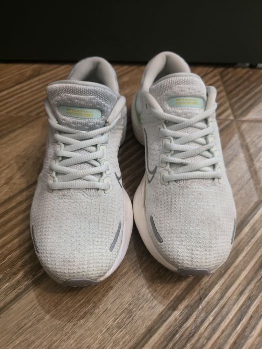 Дамски маратонки NIKE ZOOM