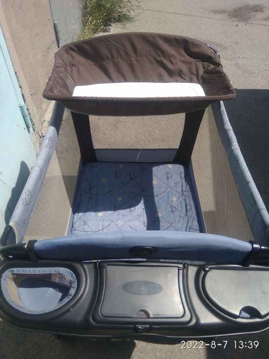 Манеж детский складной