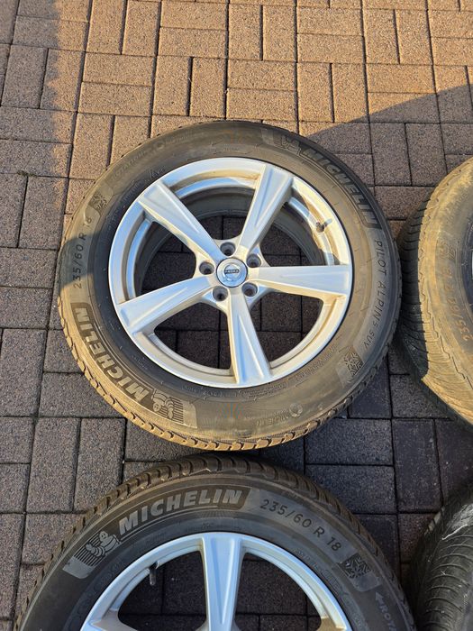 Jante Originale VOLVO + Cauciucuri 235 60 r18 Michelin DOT2022 Iarnă
