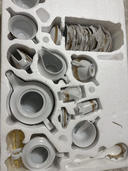 Набор ыдыс аяқ ақ золото мен