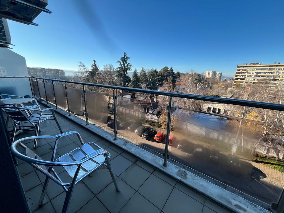 Продава се Тристаен апартамент в Казанлък - 95 кв.м за 1128 €/кв.м - Снимка #2