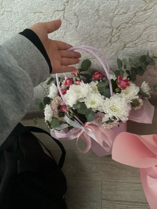 Продаю цветы, цена — 5000 ₸