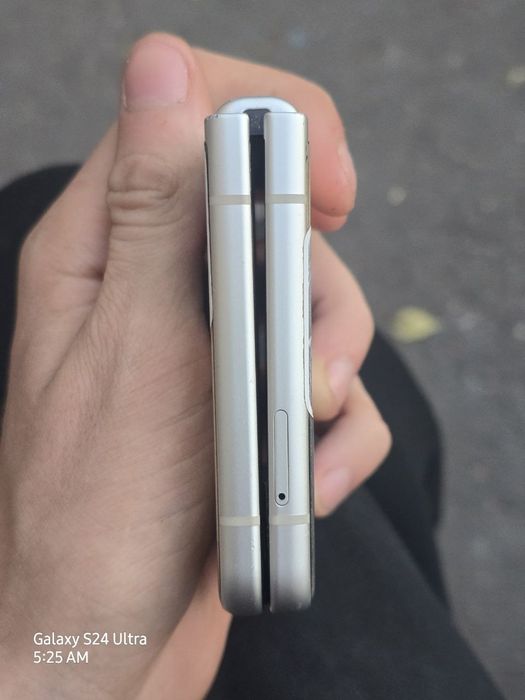 Samsung galaxy Z Flip 3 8/256