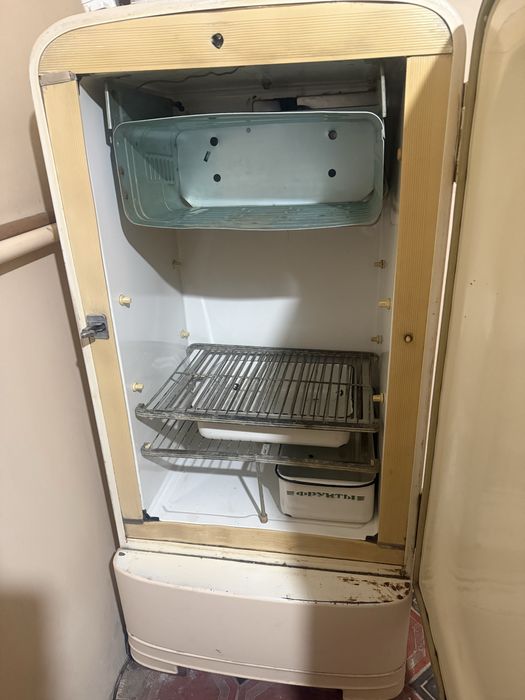 Холодильник ЗИЛ Москва