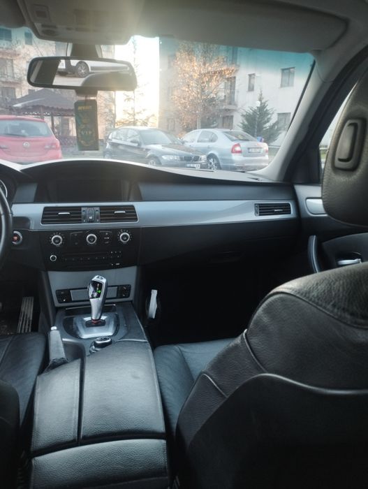 Vând sau schimb BMW