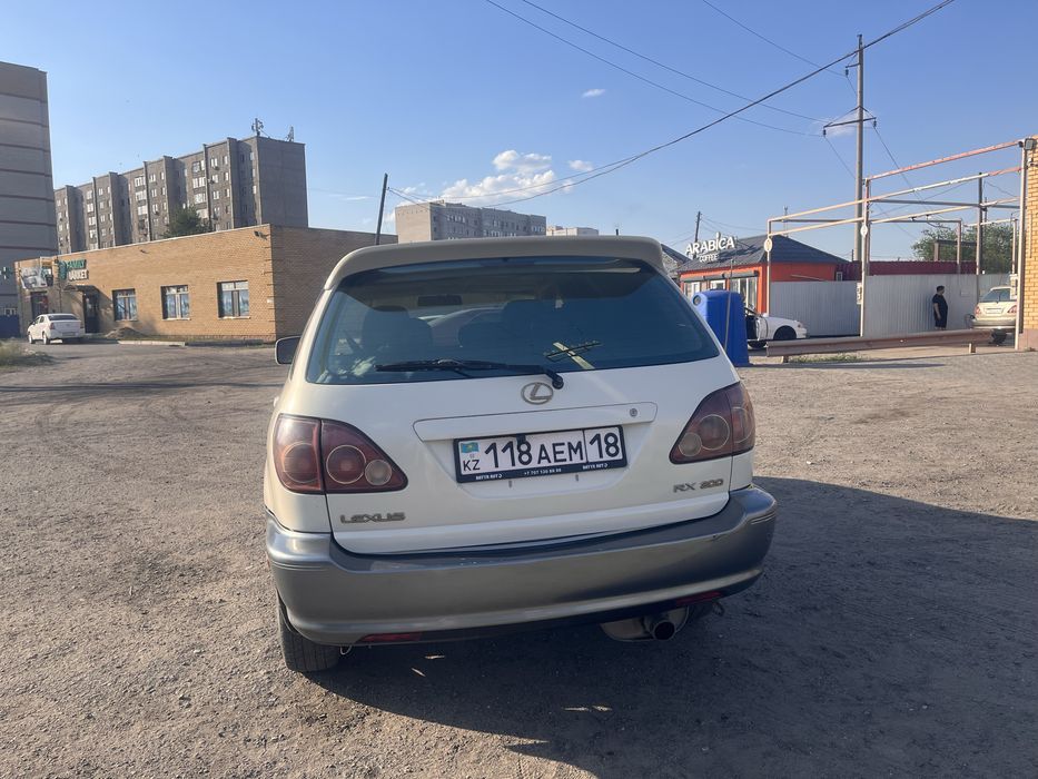 Продам лексус рх 300