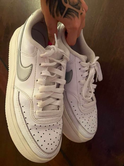 Nike маратонки бели кожа