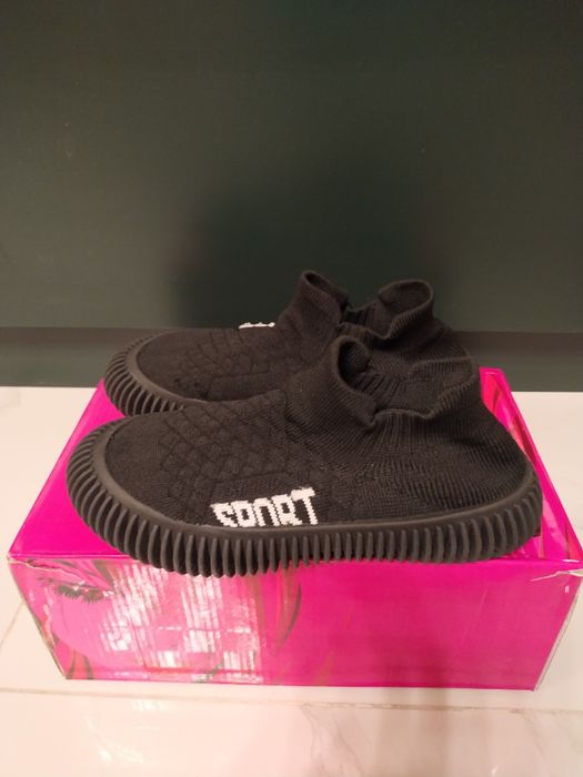 Кроссовки и кеды для девочек от 33 до 36 размера