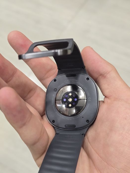 Samsung Galaxy Watch 8 44 mm Black Sotiladi