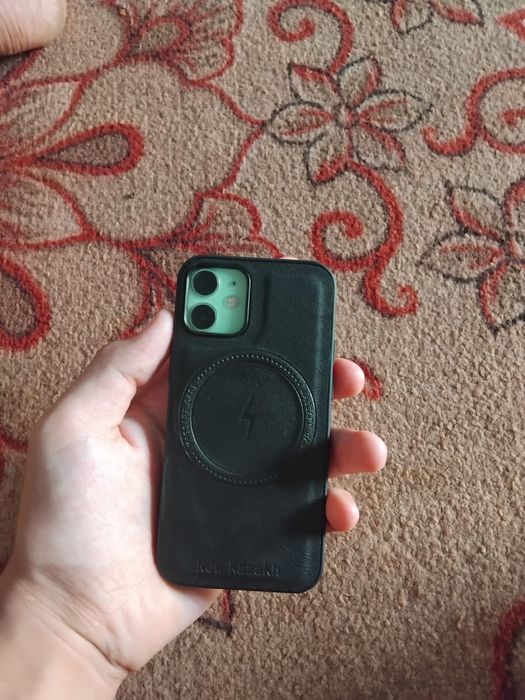 Iphone 12 mini.