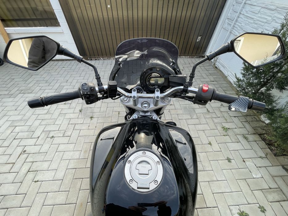 Motocicleta Yamaha FZ6-N