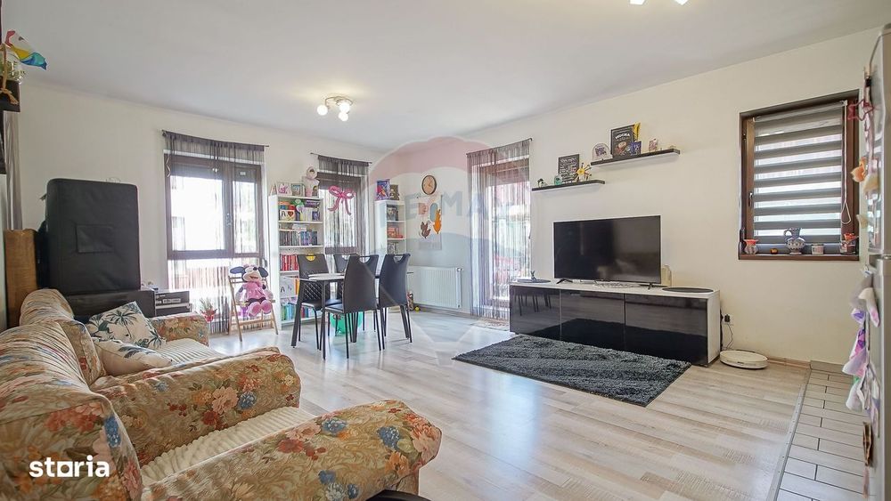 3 Camere || Tractorul || Loc De Parcare || Terasa Si Balcon
