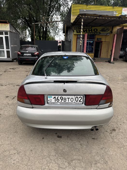 Mitsubishi Carisma 1997 Митсубиси