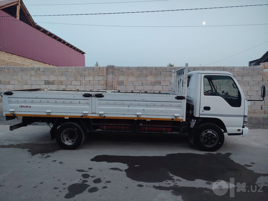 Izuzu sotiladi yili 2015 yurgani 520 ming