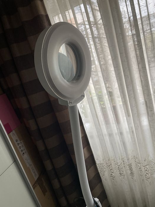 Lampa lumina rece