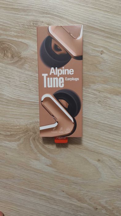 Căști alpine noi
