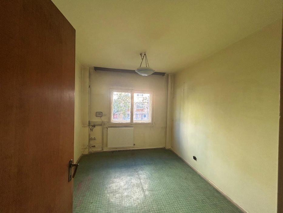 3 Camere Decomandat | 2 Băi | 3 Debarale | Petre Ispirescu | Etaj 1