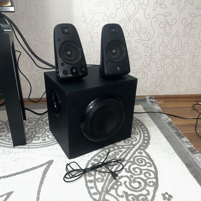 Акустическая система 2.1 Logitech Z623