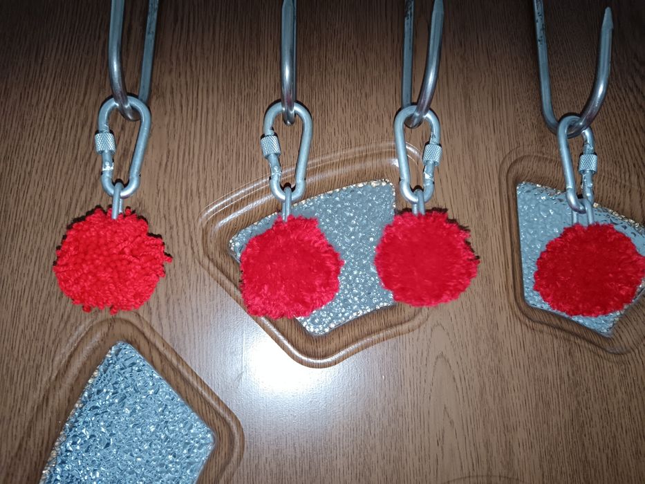 Canaci ciucurii pentru toate animale!