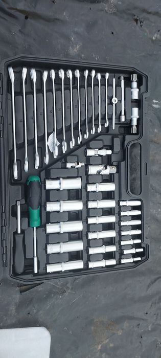 Продам набор инструментов