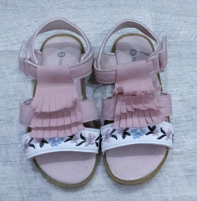 Ботинки демисезонные для девочки 29 размер