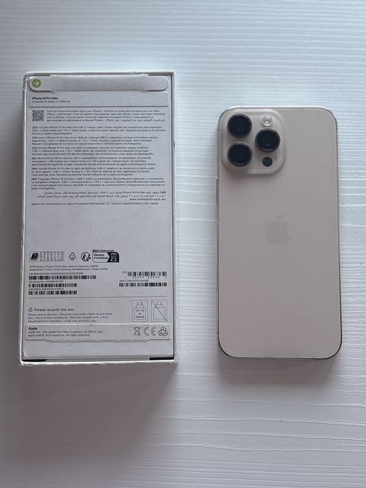 iPhone 16 Pro Max Desert Titanium + husă