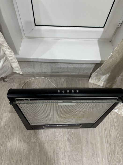 Кухонная вытяжка