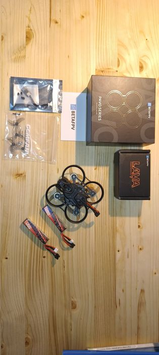 Dronă fpv pavo femto