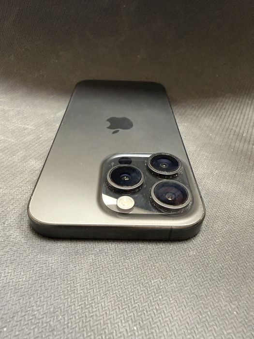 iPhone 15 Pro  128gb / отличен