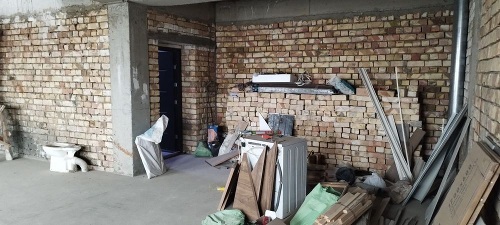 Kvartira sotiladi ! Продаю квартиру  !