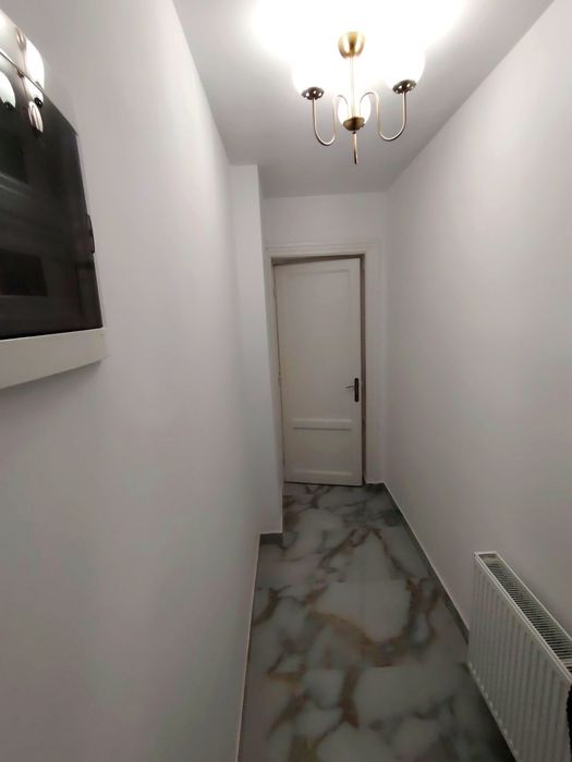 Inchiriez apartament 3 camere