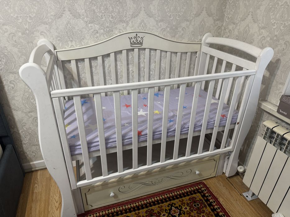 Детская кроватка