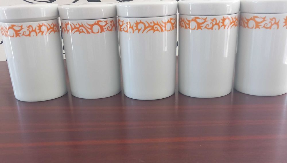 Recipiente bucãtãrie