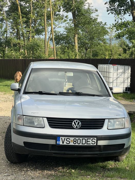 VOLKSWAGEN Passat 2000
