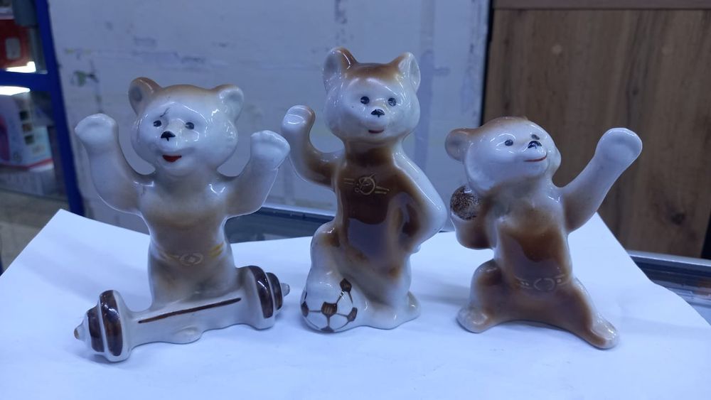 Продам фарфоровые статуэтки СССР