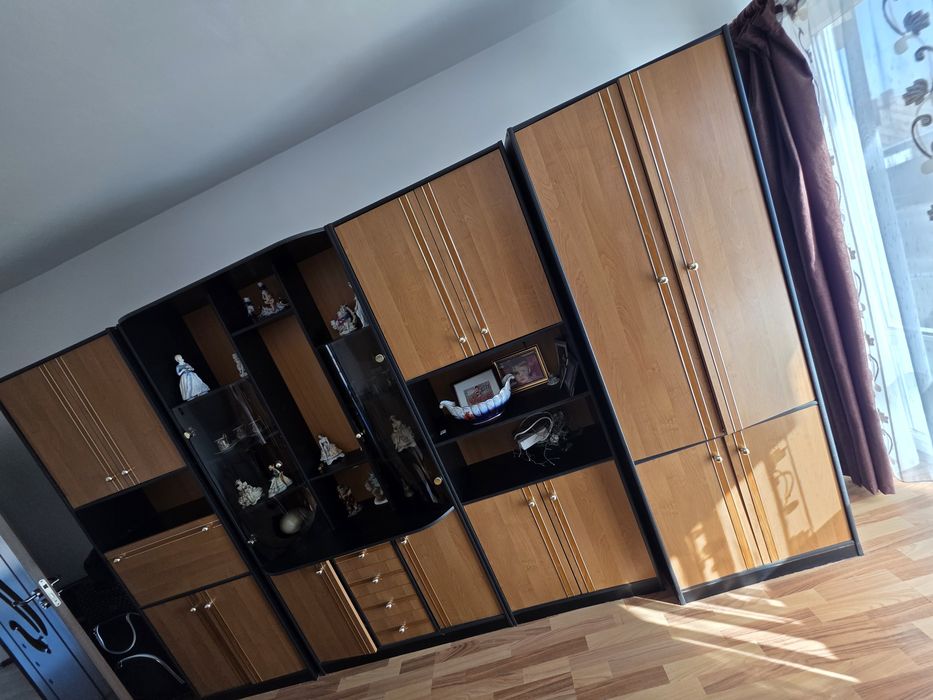 Vând Mobilier stare bună