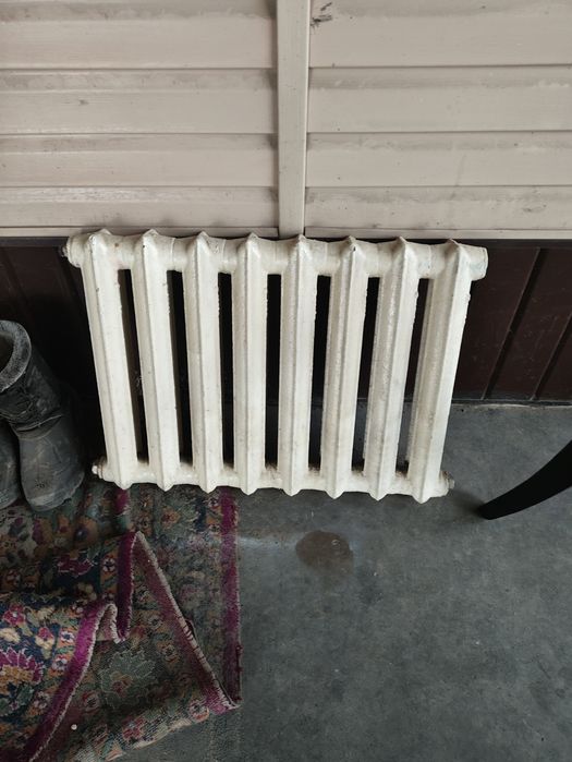 Радиатор чугунный