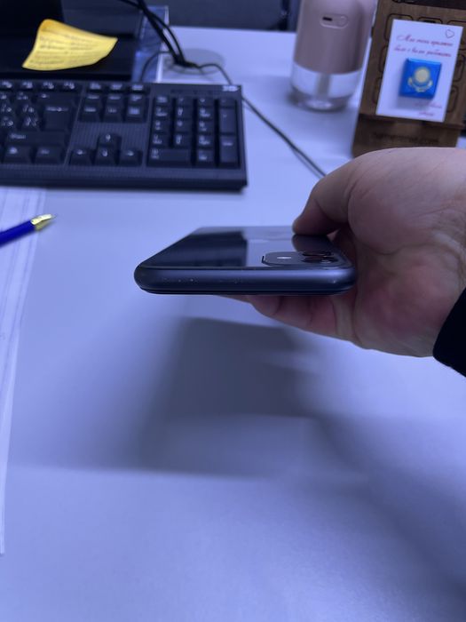 Смартфон Iphone 11