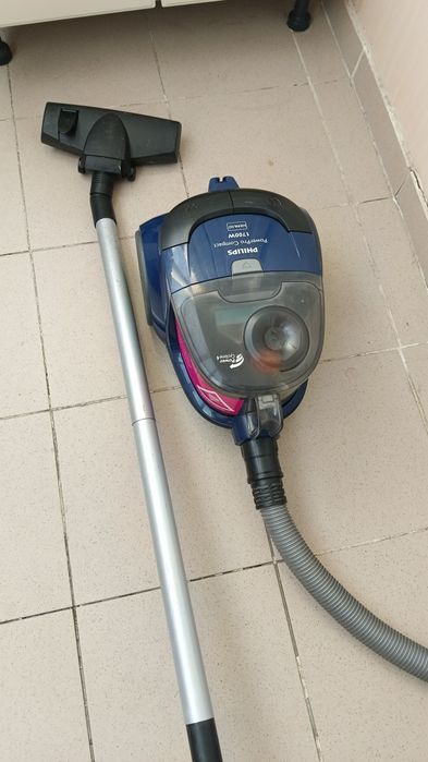 Пылесос Philips 1700w