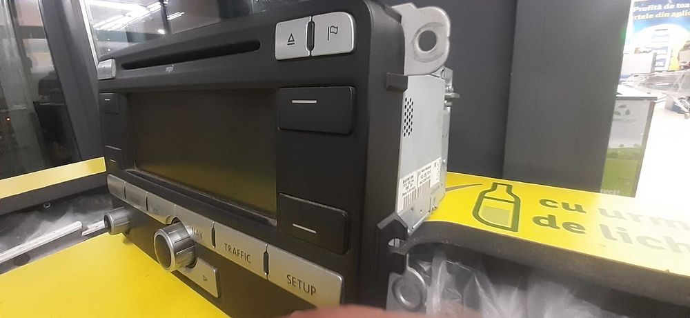 Navi Blaupunkt perfect functional  si un radio cd LG