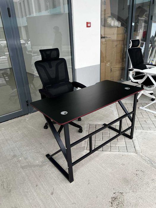 Парта креслоси билан