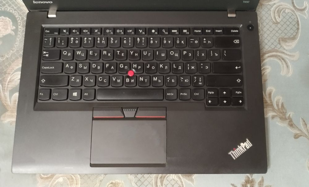 Lenovo think pad. Core i3. Аккумулятор держит